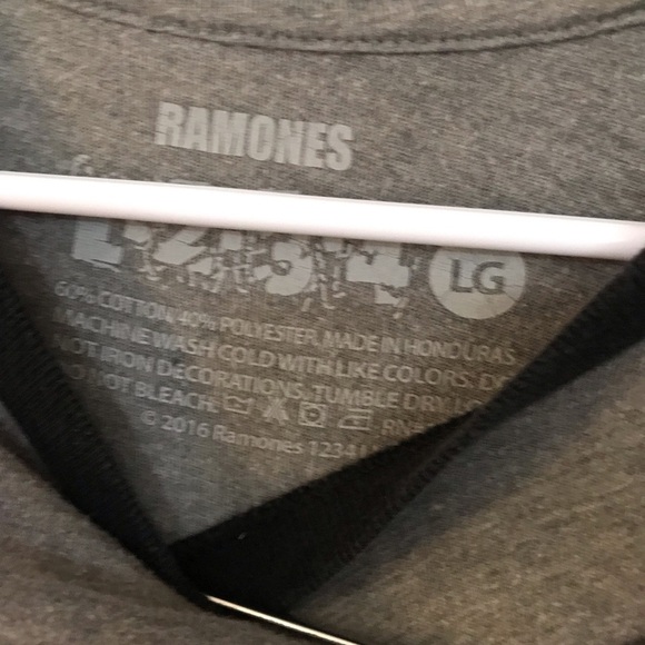 SOLD Ramones Band T-Shirt - Picture 2 of 2